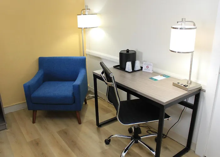 Quality Inn Aurora Denver